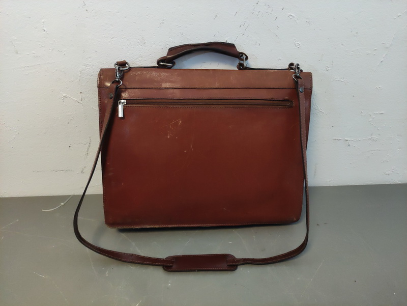 maletin blando oficina piel 31x40x10 1u